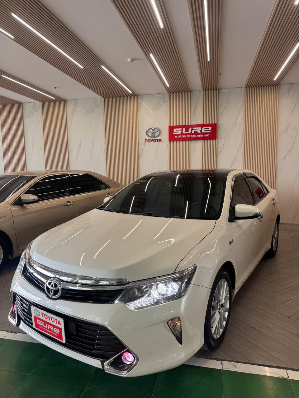 CAMRY 2.OE